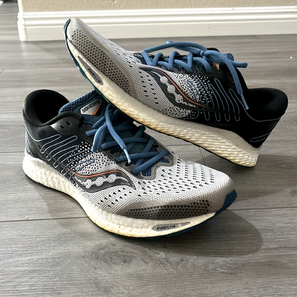 Saucony Men's Freedom 3 Sz 11.5. Brand new no box. Little sun damage on sole.